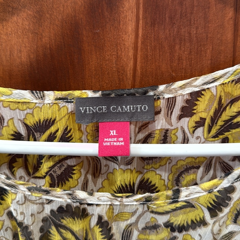 Vince Camuto blouse - Picture 2 of 8